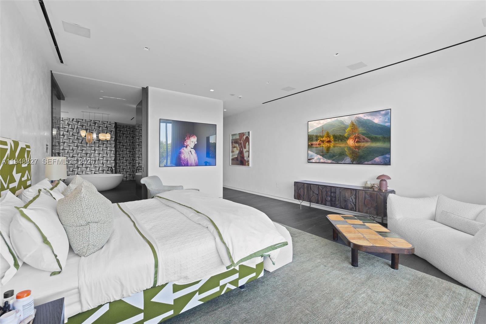 132 Paloma Dr Coral Gables, FL 33143