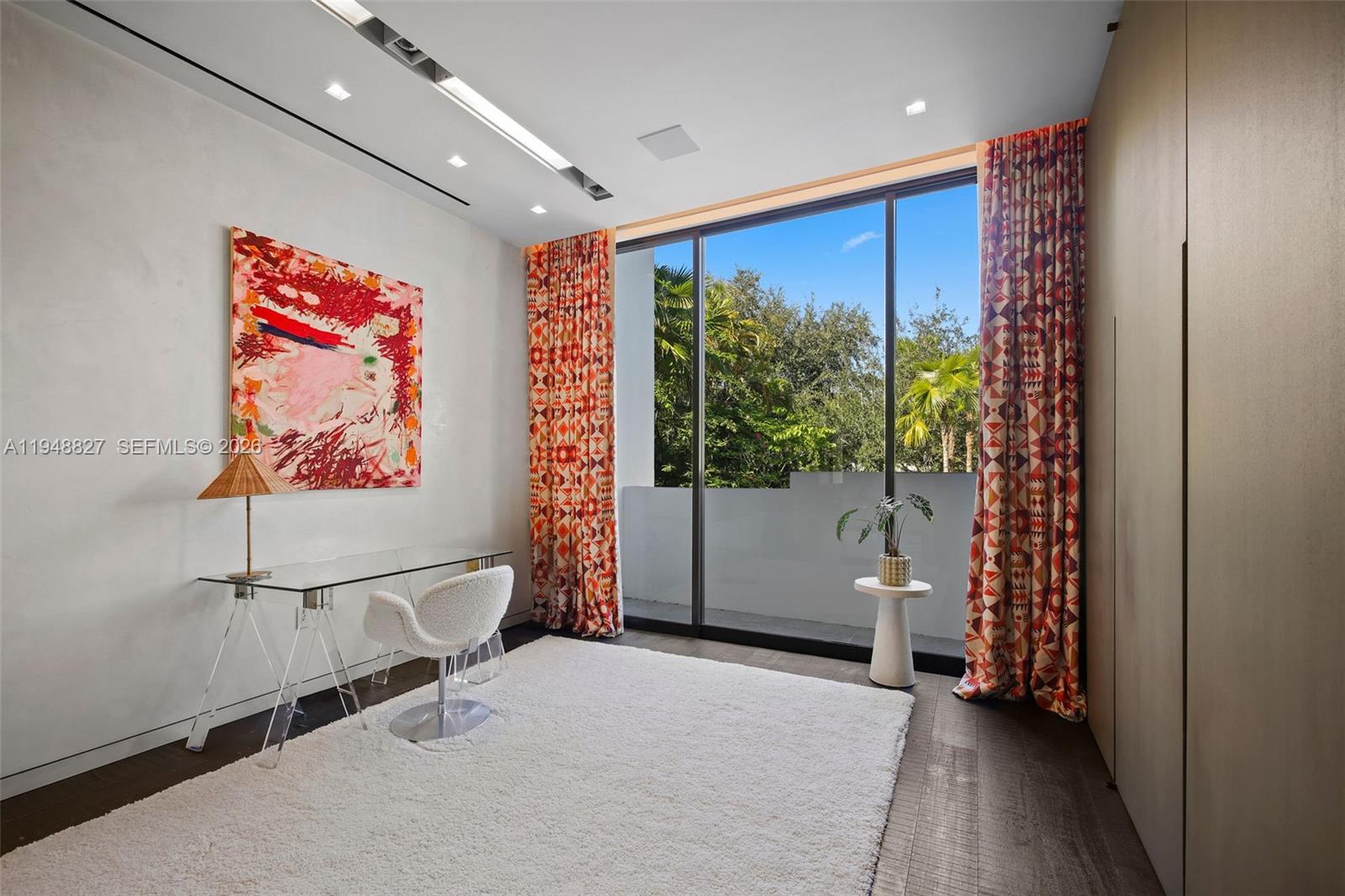 132 Paloma Dr Coral Gables, FL 33143