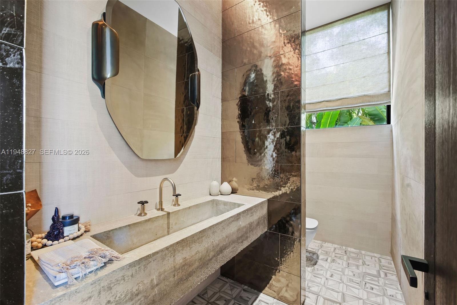 132 Paloma Dr Coral Gables, FL 33143