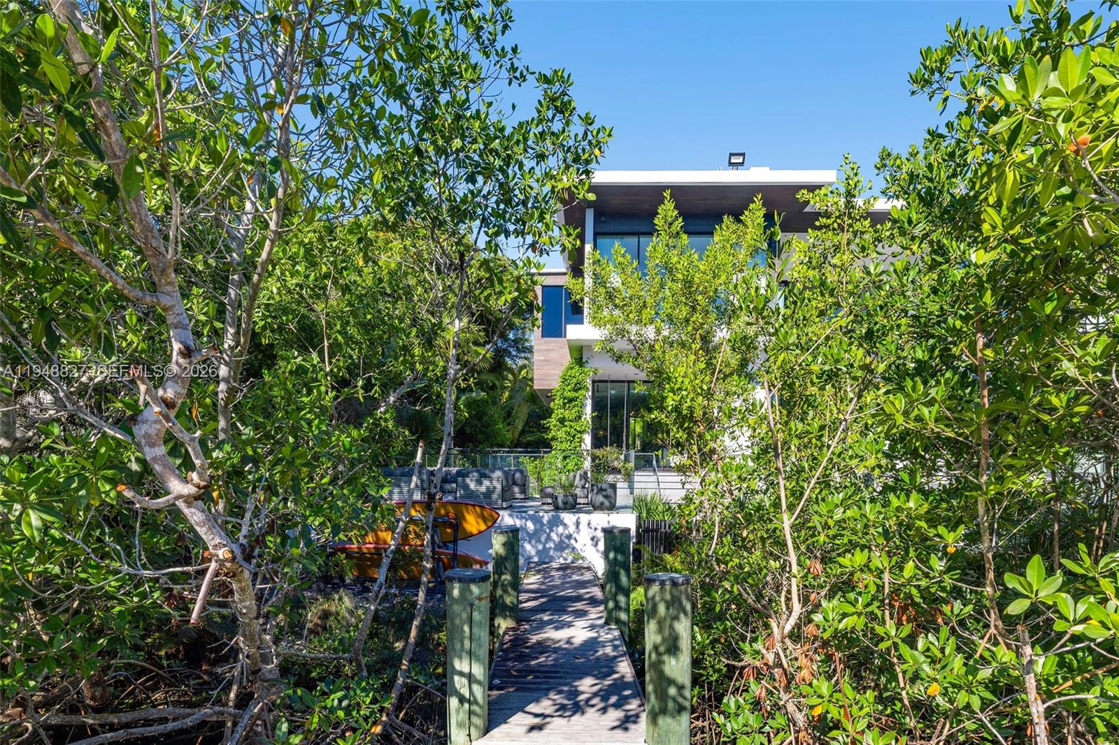 132 Paloma Dr Coral Gables, FL 33143