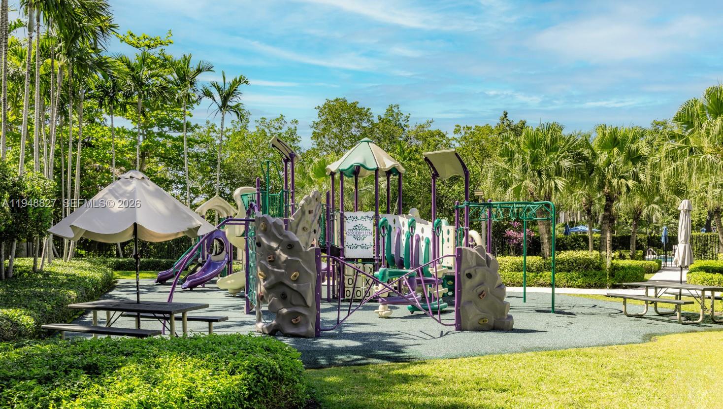 132 Paloma Dr Coral Gables, FL 33143