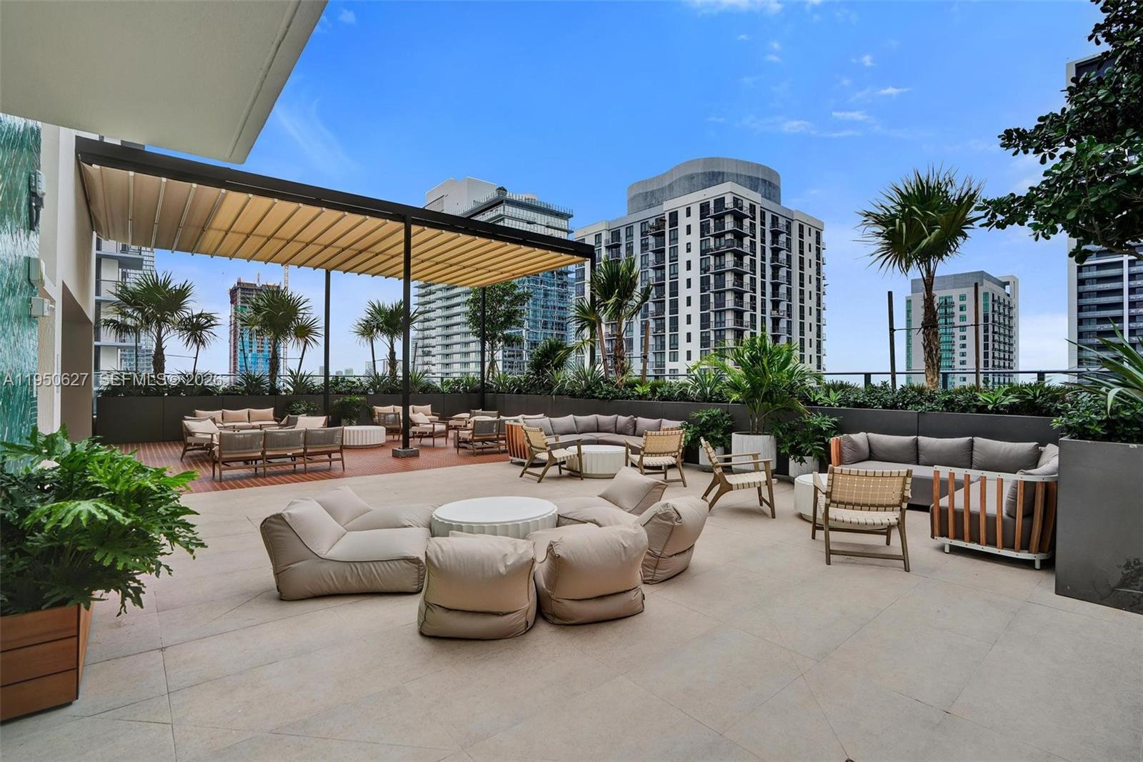 image The Crosby Miami Worldcenter43