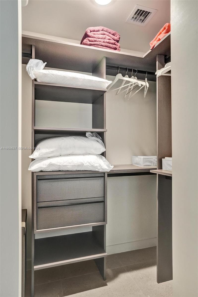 image The Crosby Miami Worldcenter57