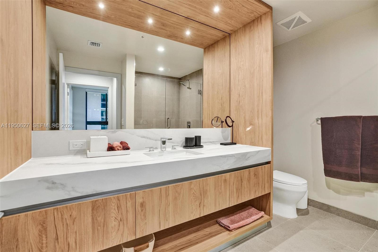 image The Crosby Miami Worldcenter8