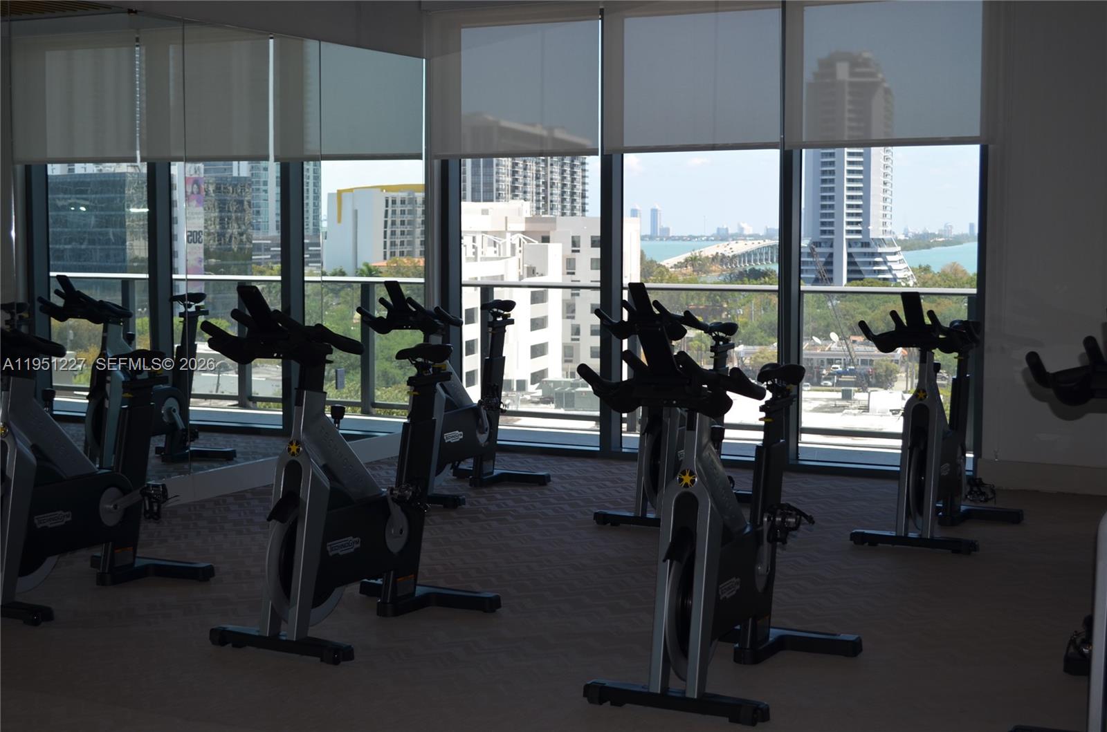 image Hyde Midtown24