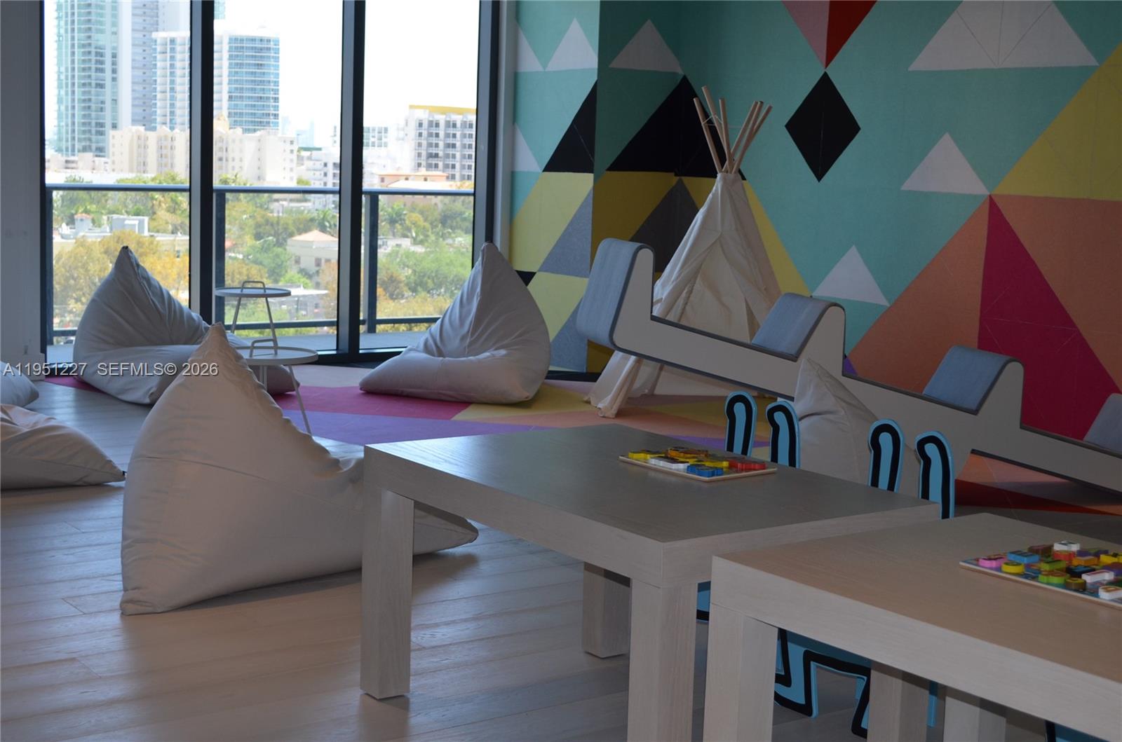 image Hyde Midtown30