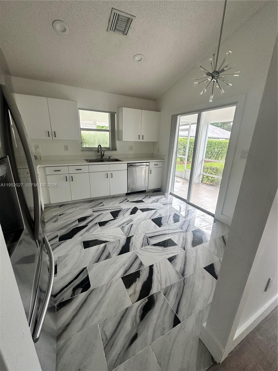 462 SE 20th Dr Homestead, FL 33033