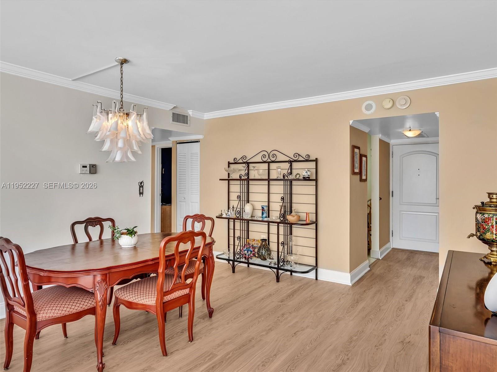 3675 N Country Clb Dr #409 Aventura, FL 33180