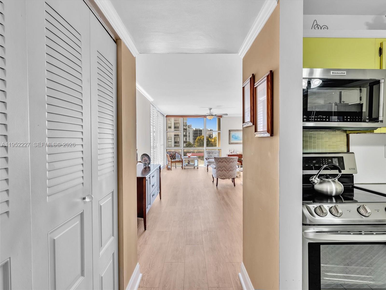 3675 N Country Clb Dr #409 Aventura, FL 33180