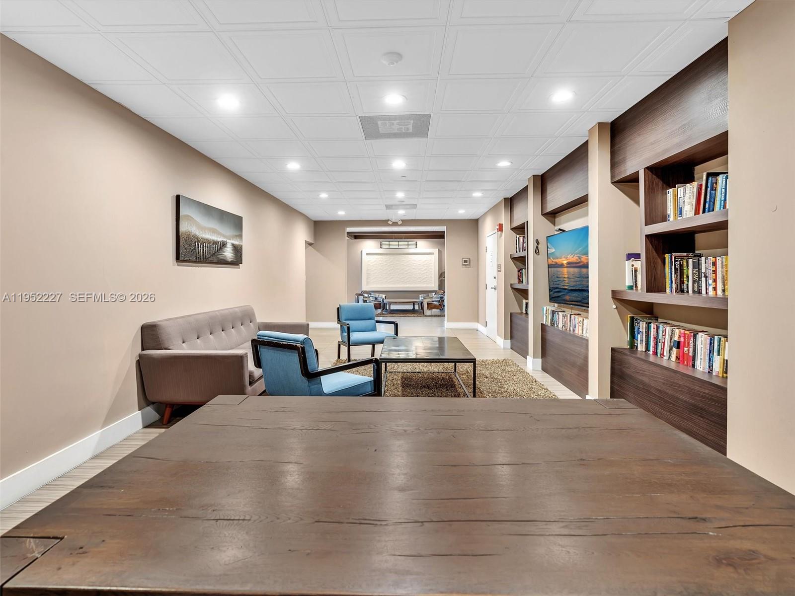 3675 N Country Clb Dr #409 Aventura, FL 33180