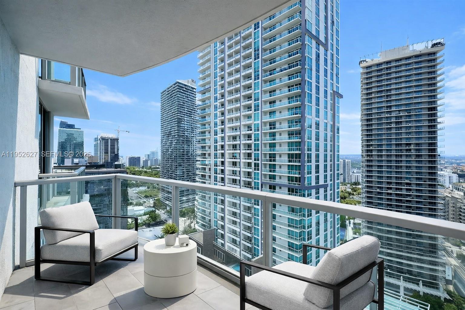 image 1060 Brickell - 10601