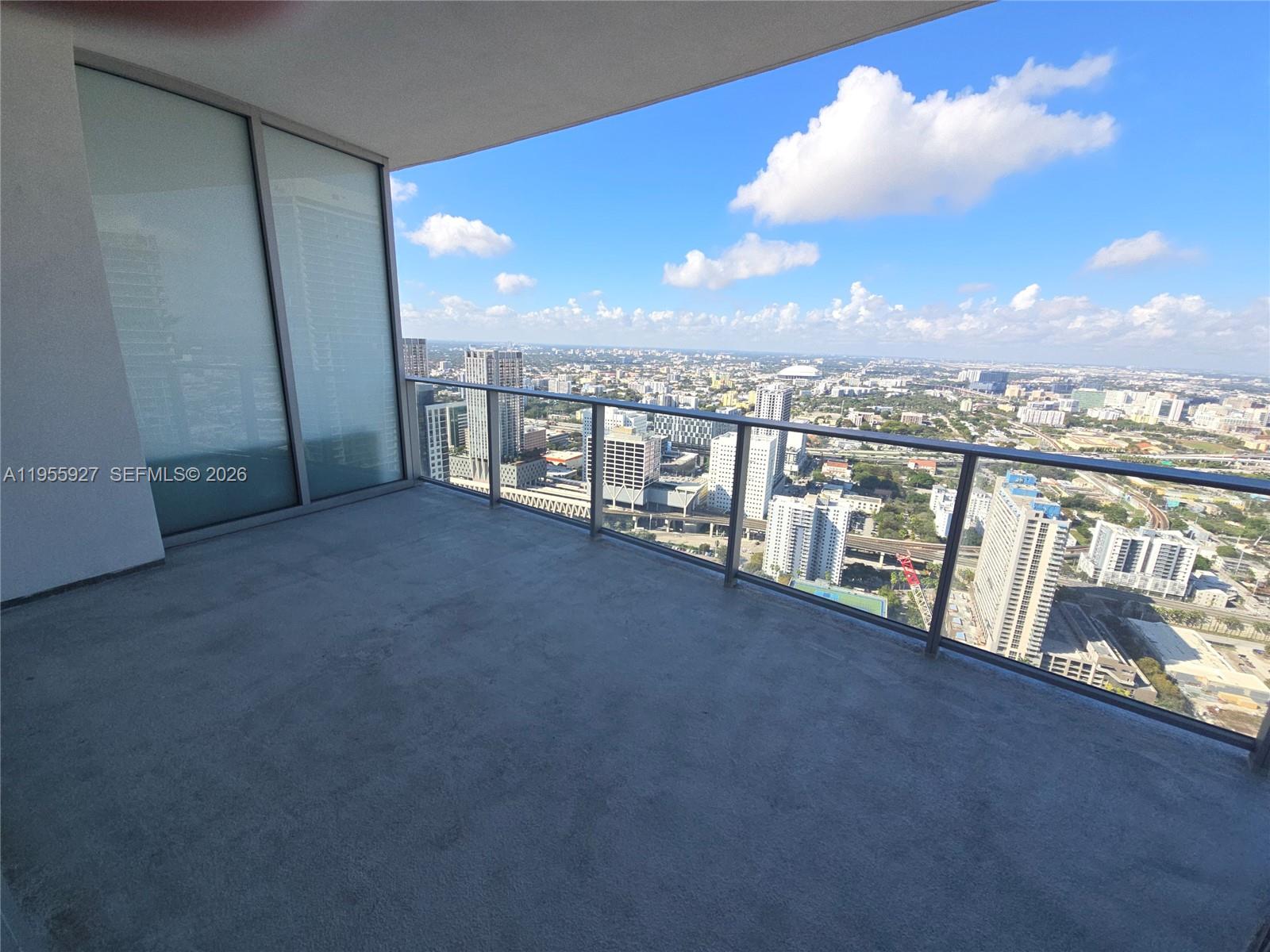 image Paramount Miami Worldcenter21