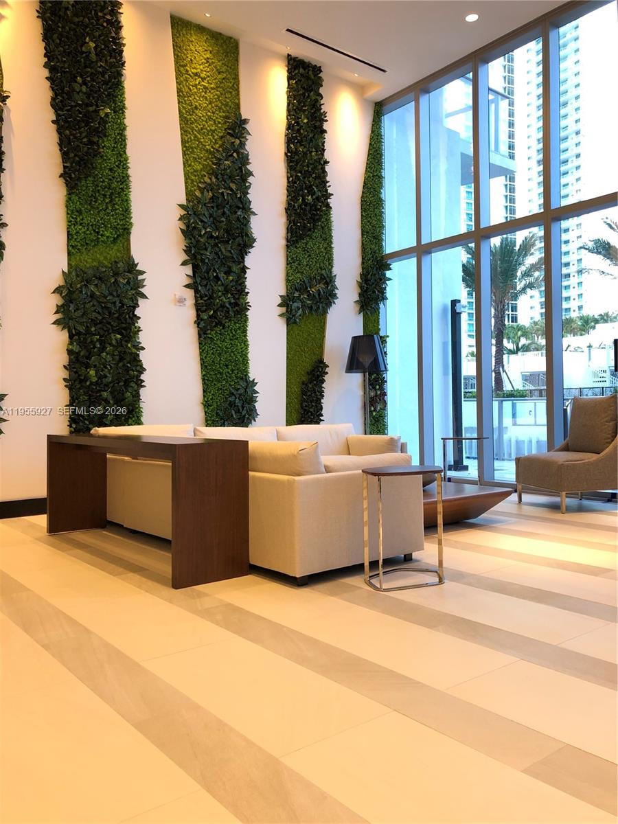 image Paramount Miami Worldcenter42