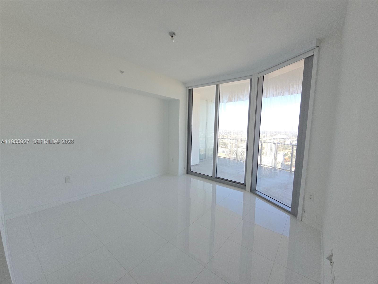 image Paramount Miami Worldcenter8