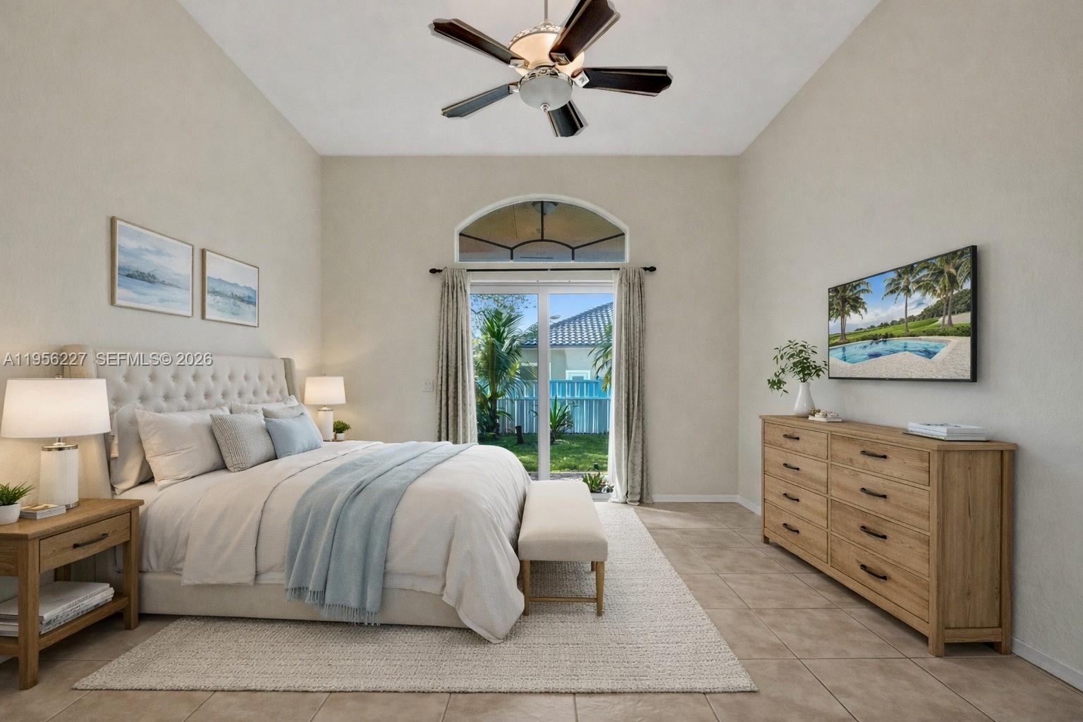 2024 NW 139th Ter Pembroke Pines, FL 33028