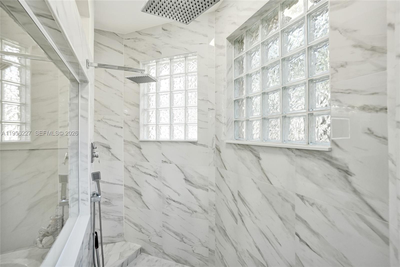 2024 NW 139th Ter Pembroke Pines, FL 33028