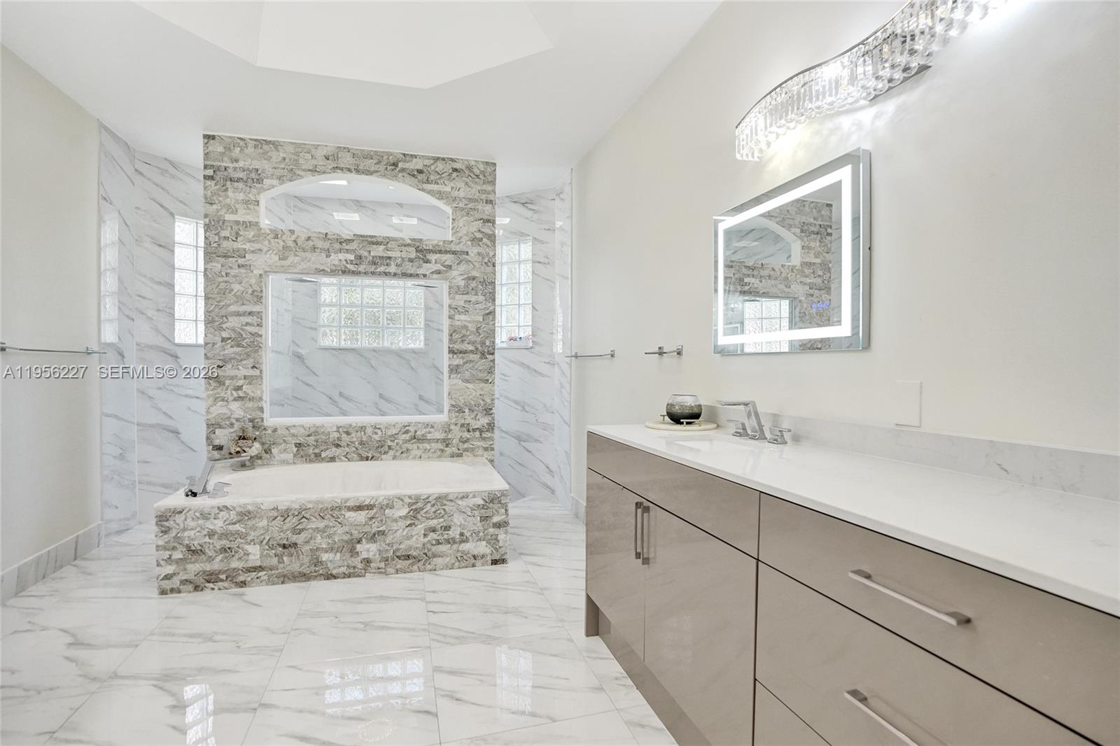 2024 NW 139th Ter Pembroke Pines, FL 33028