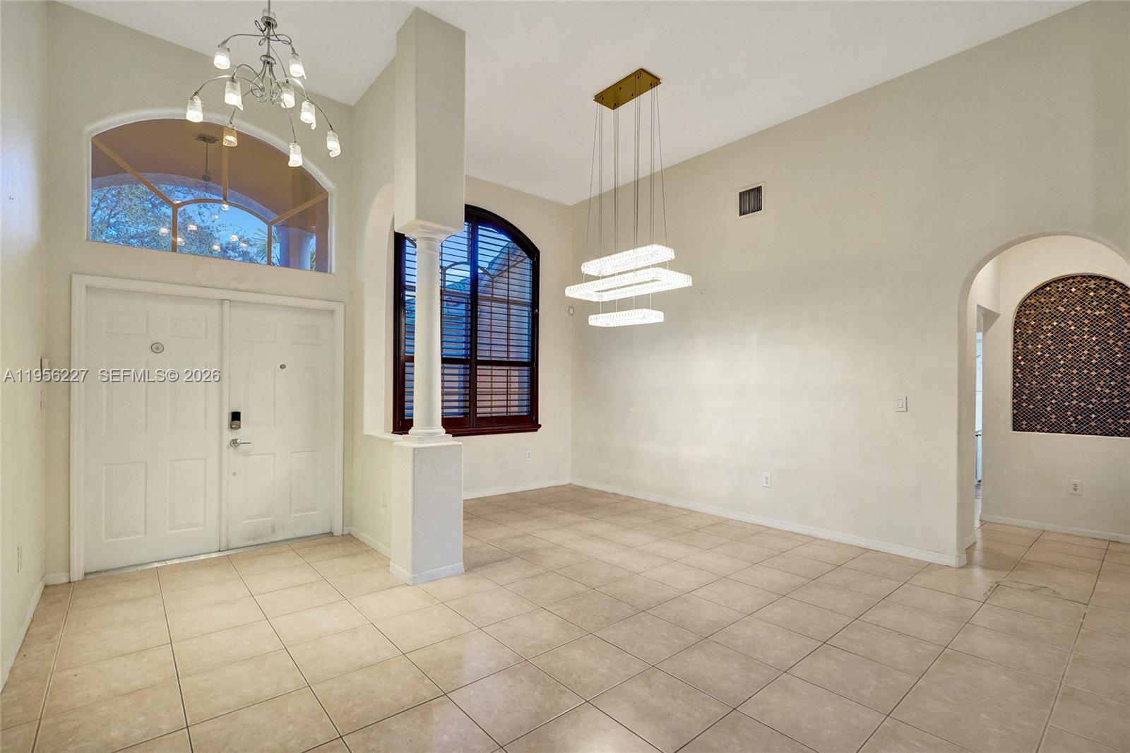 2024 NW 139th Ter Pembroke Pines, FL 33028