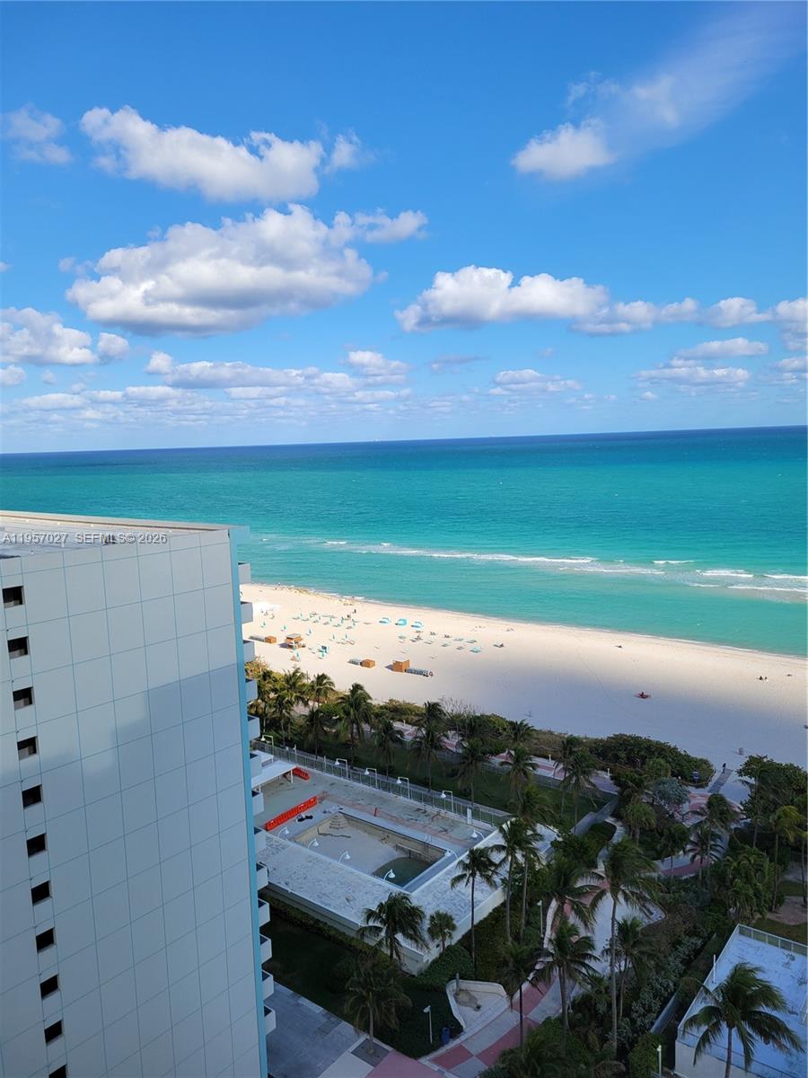 2655 Collins Ave #1106 Miami Beach, FL 33140