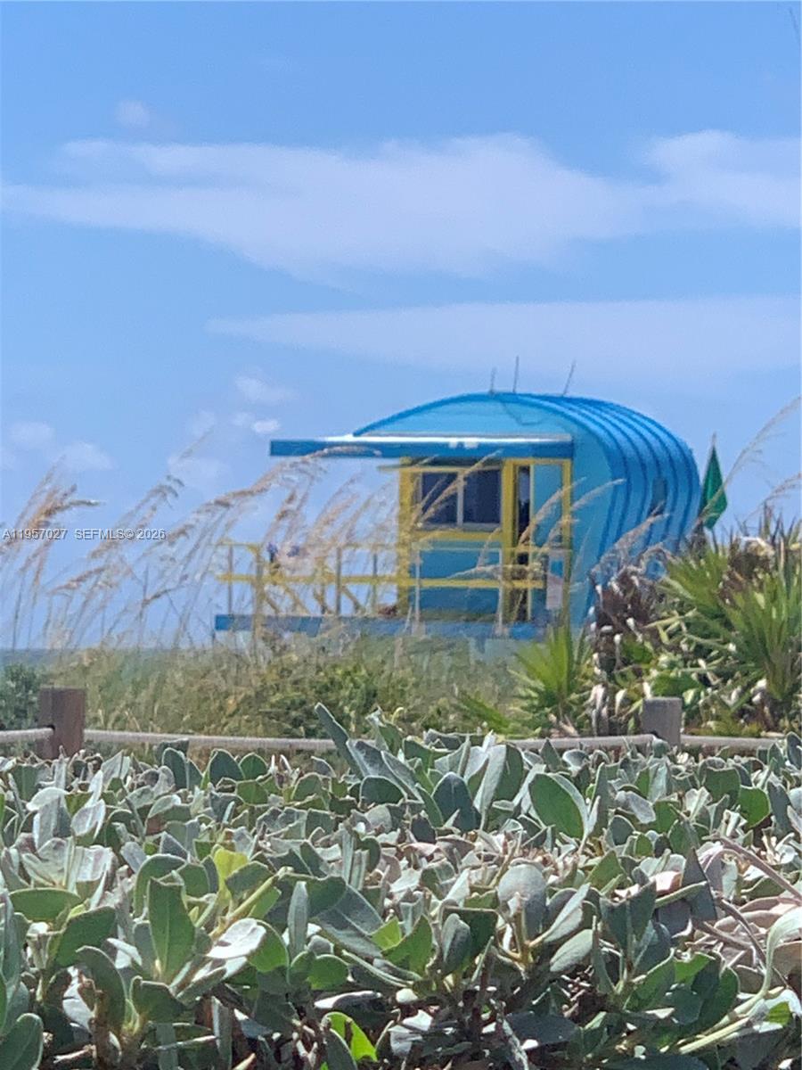 2655 Collins Ave #1106 Miami Beach, FL 33140