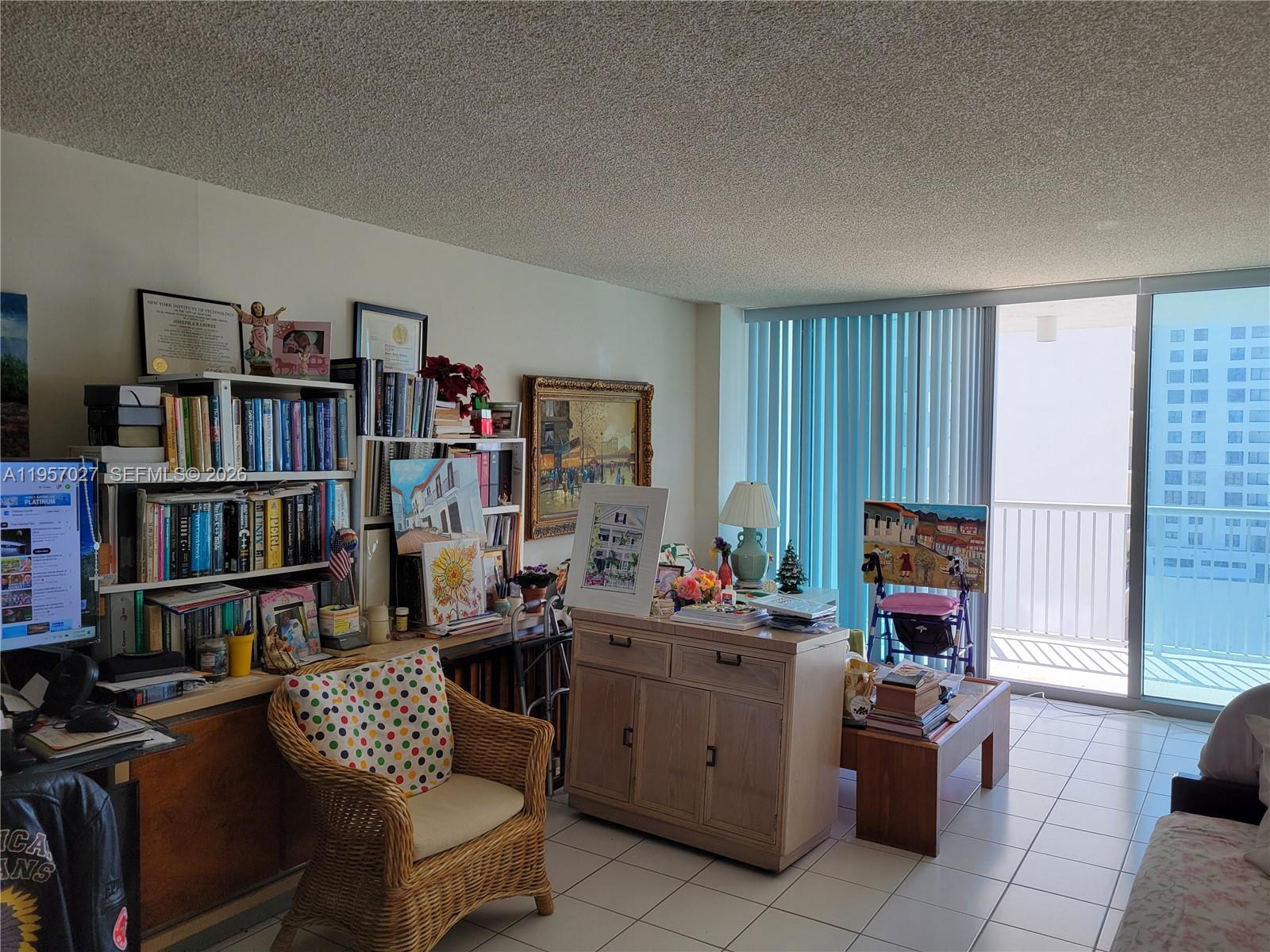 2655 Collins Ave #1106 Miami Beach, FL 33140