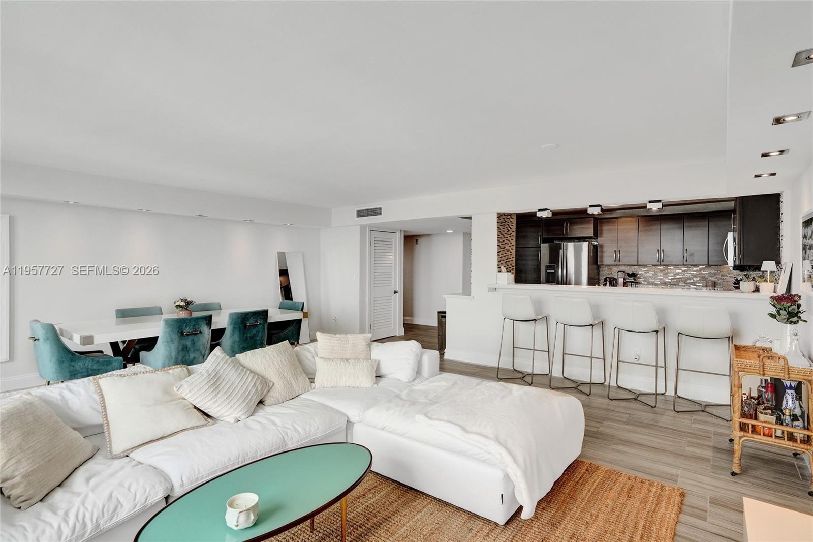 10000 W Bay Hbr Dr #PH23 Bay Harbor Islands, FL 33154