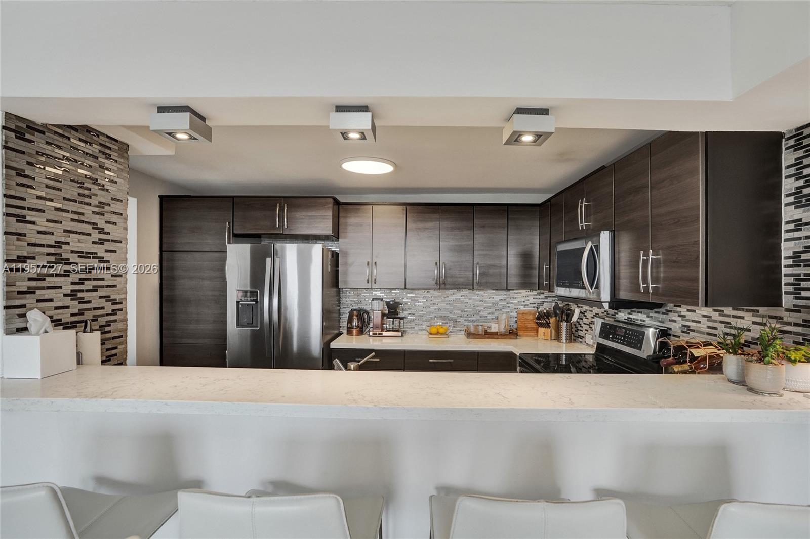 10000 W Bay Hbr Dr #PH23 Bay Harbor Islands, FL 33154