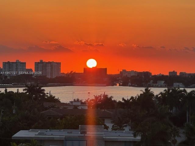 10000 W Bay Hbr Dr #PH23 Bay Harbor Islands, FL 33154