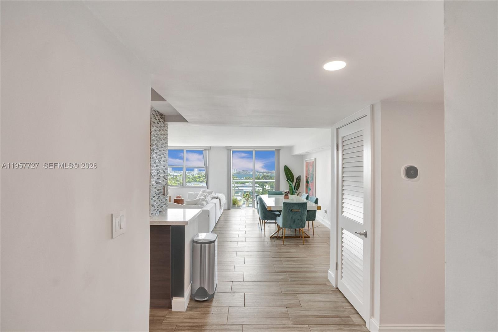 10000 W Bay Hbr Dr #PH23 Bay Harbor Islands, FL 33154