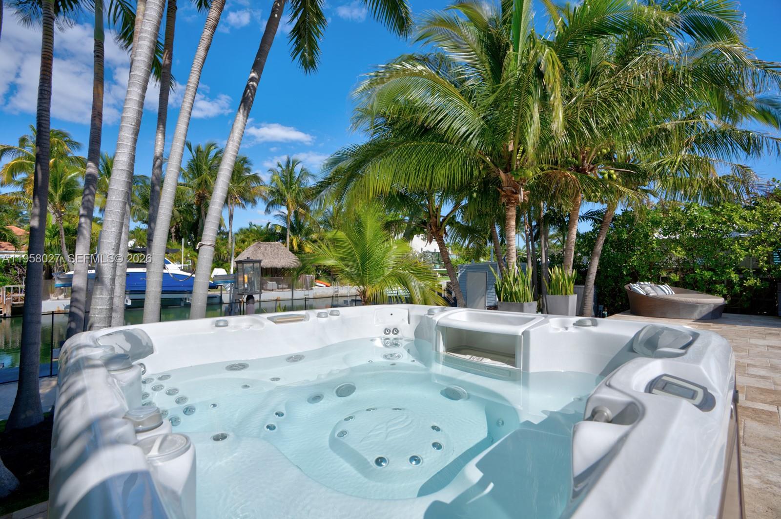 7910 Hawthorne Ave Miami Beach, FL 33141