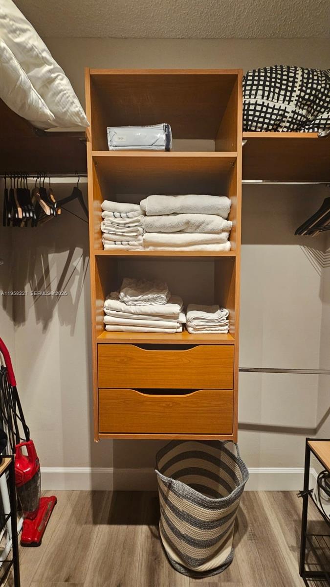 17375 Collins Ave #2304 Sunny Isles Beach, FL 33160