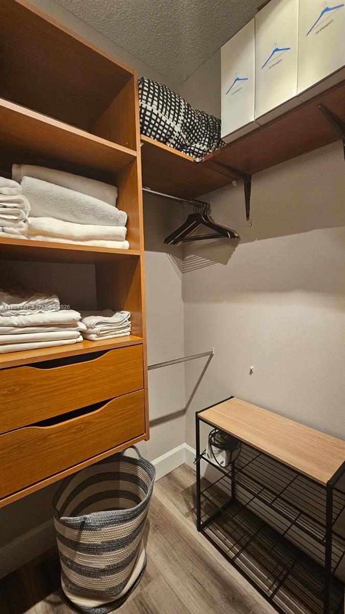 17375 Collins Ave #2304 Sunny Isles Beach, FL 33160