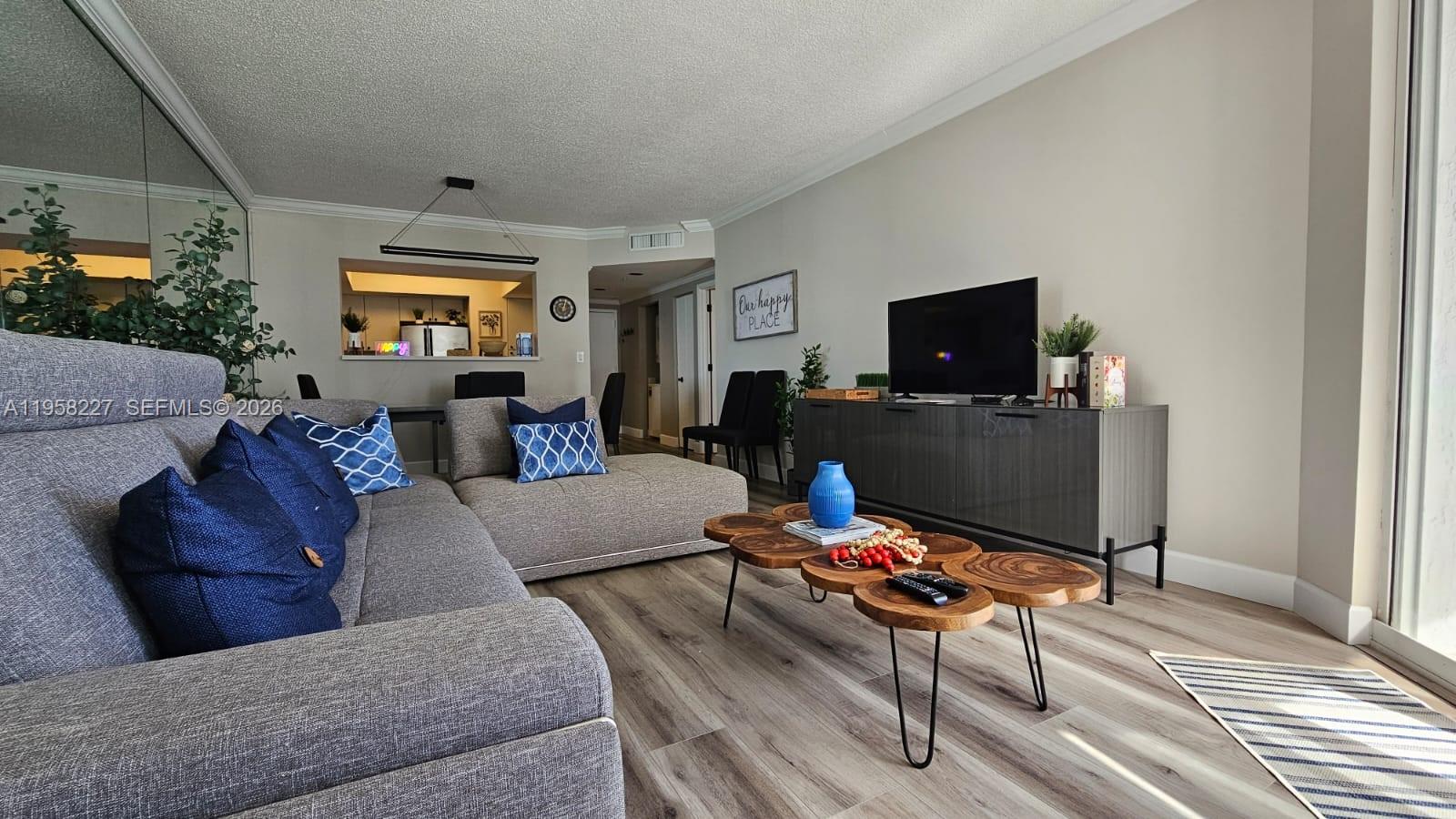 17375 Collins Ave #2304 Sunny Isles Beach, FL 33160