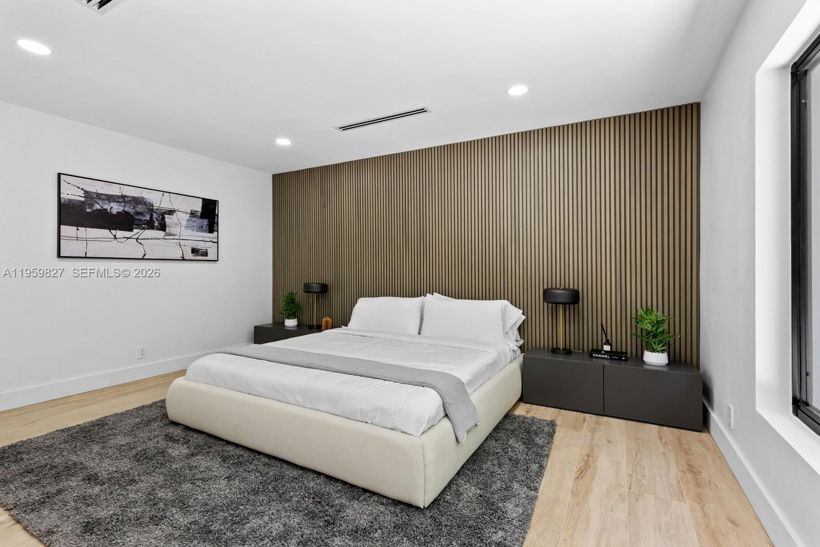 85 W Shore Dr W Miami, FL 33133