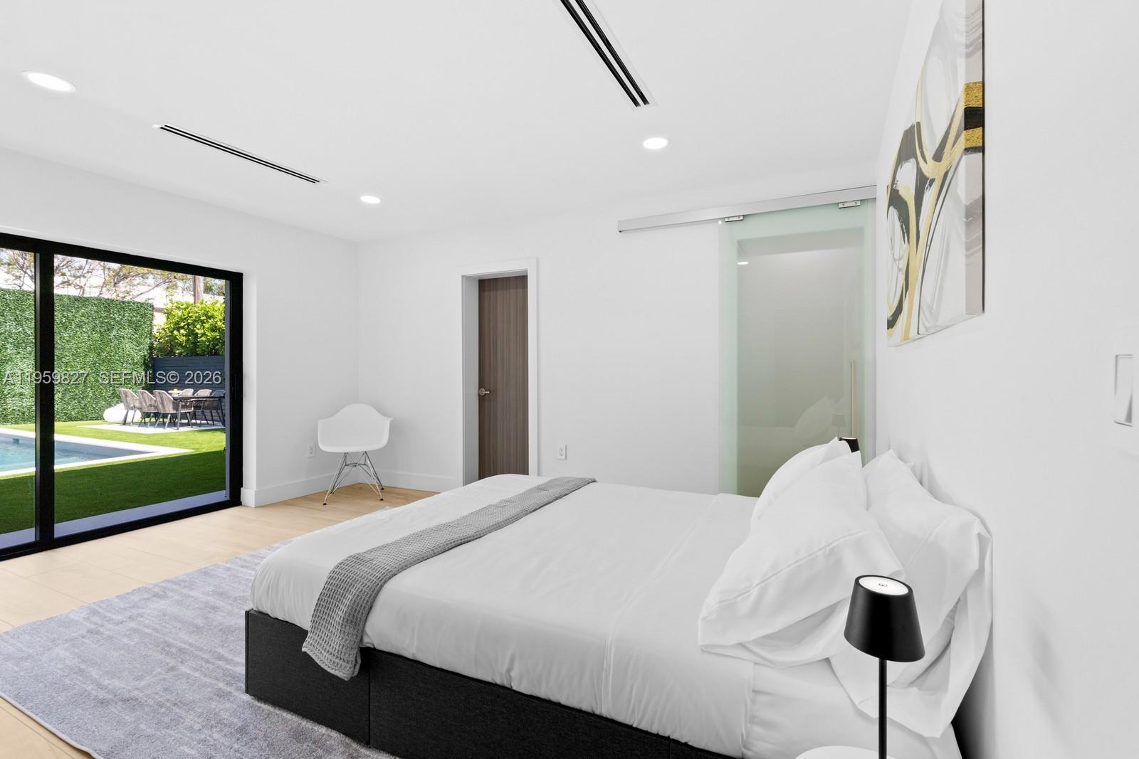 85 W Shore Dr W Miami, FL 33133