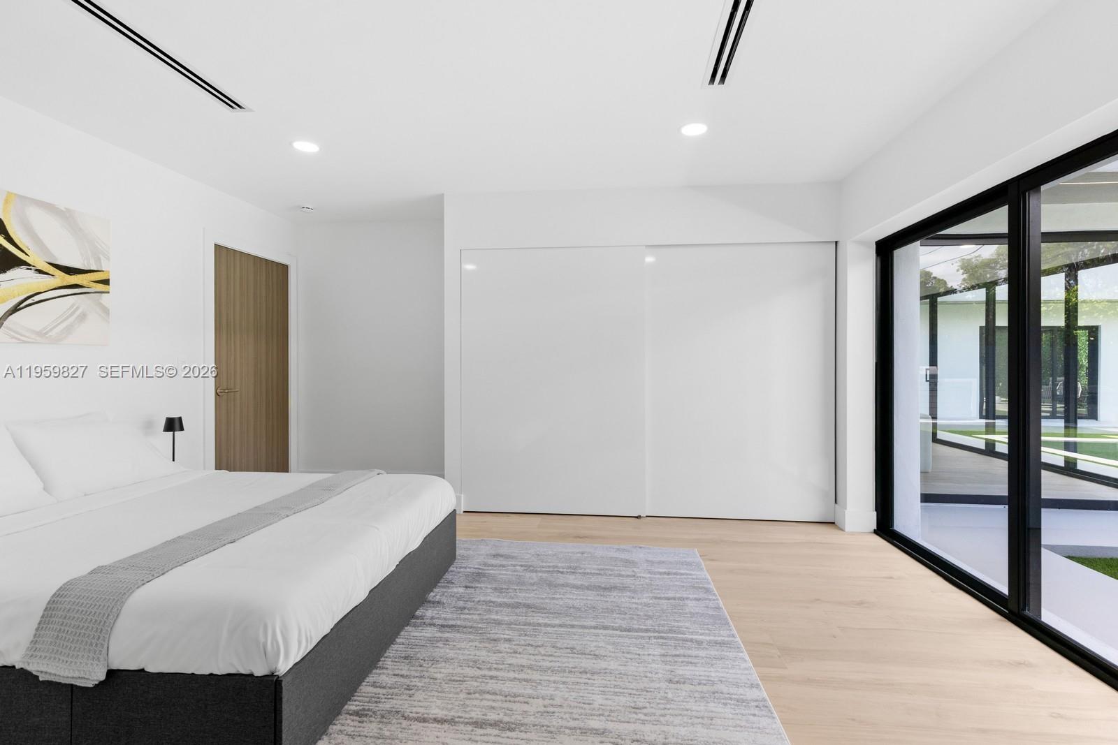 85 W Shore Dr W Miami, FL 33133