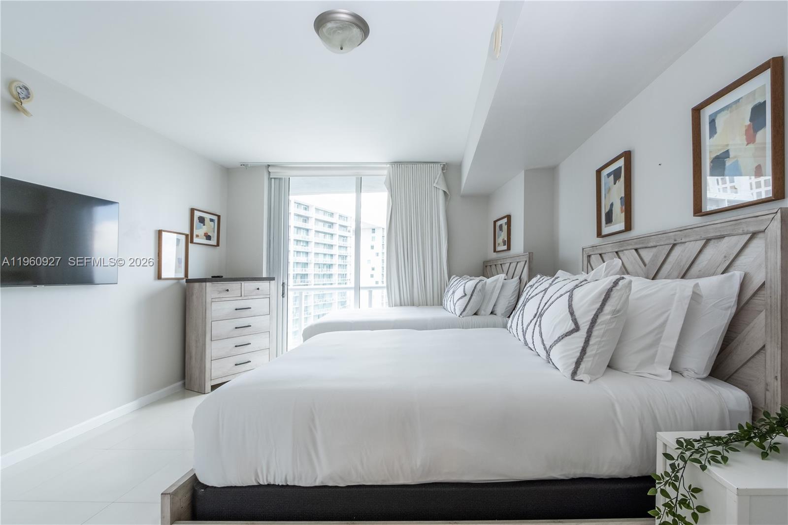 image Icon Brickell III (W Miami)10