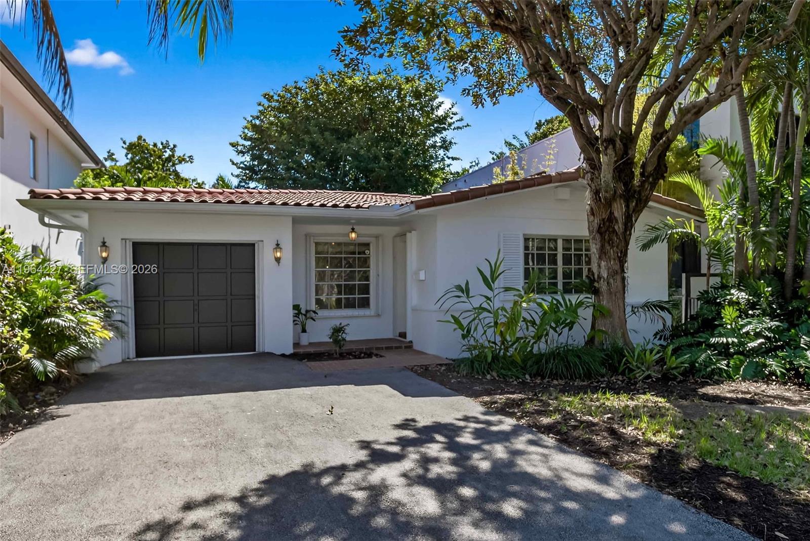 5210 SW 72nd St Miami, FL 33143