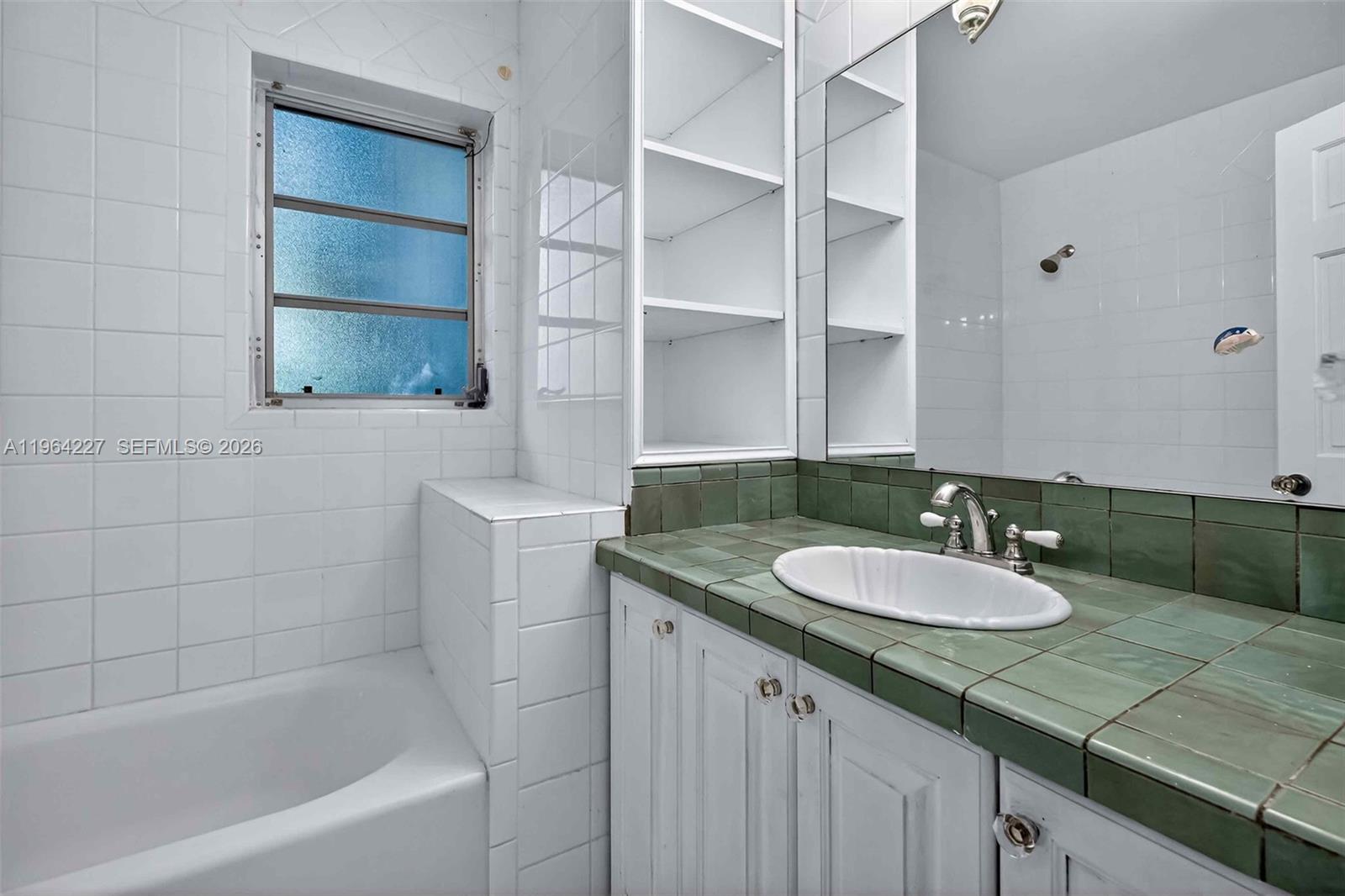 5210 SW 72nd St Miami, FL 33143