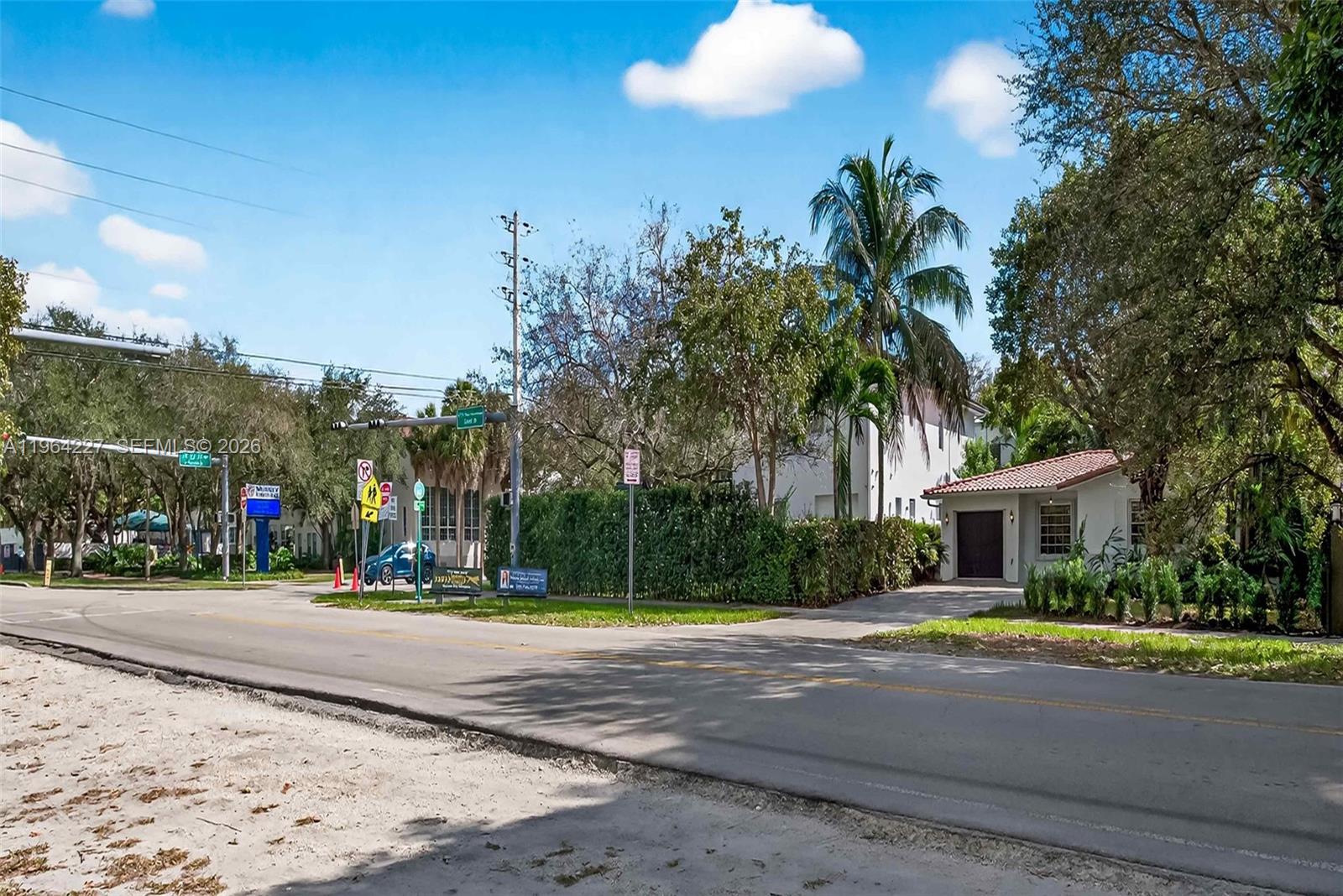 5210 SW 72nd St Miami, FL 33143