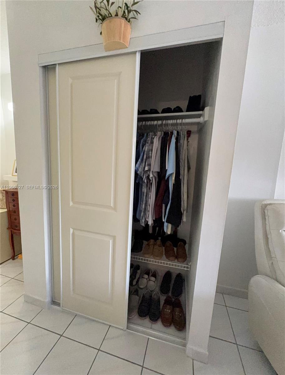 6190 W 19th Ave #205 Hialeah, FL 33012