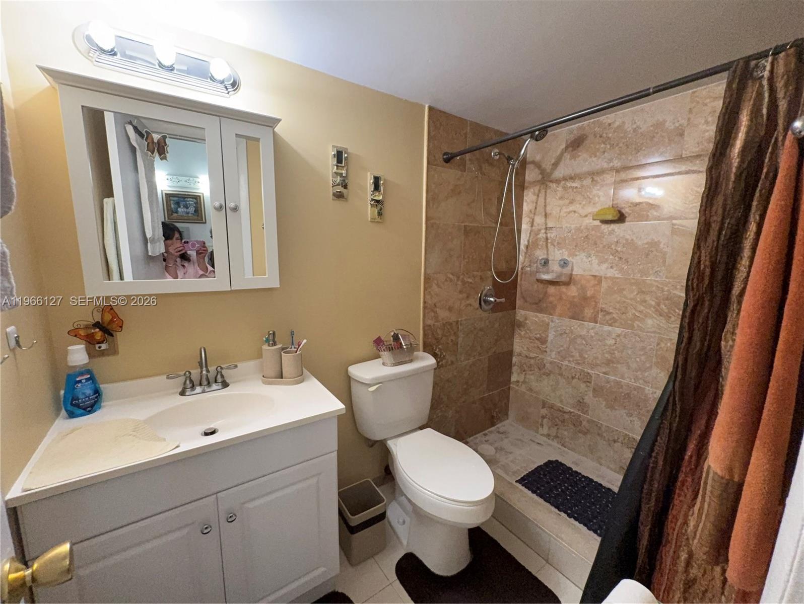 6190 W 19th Ave #205 Hialeah, FL 33012