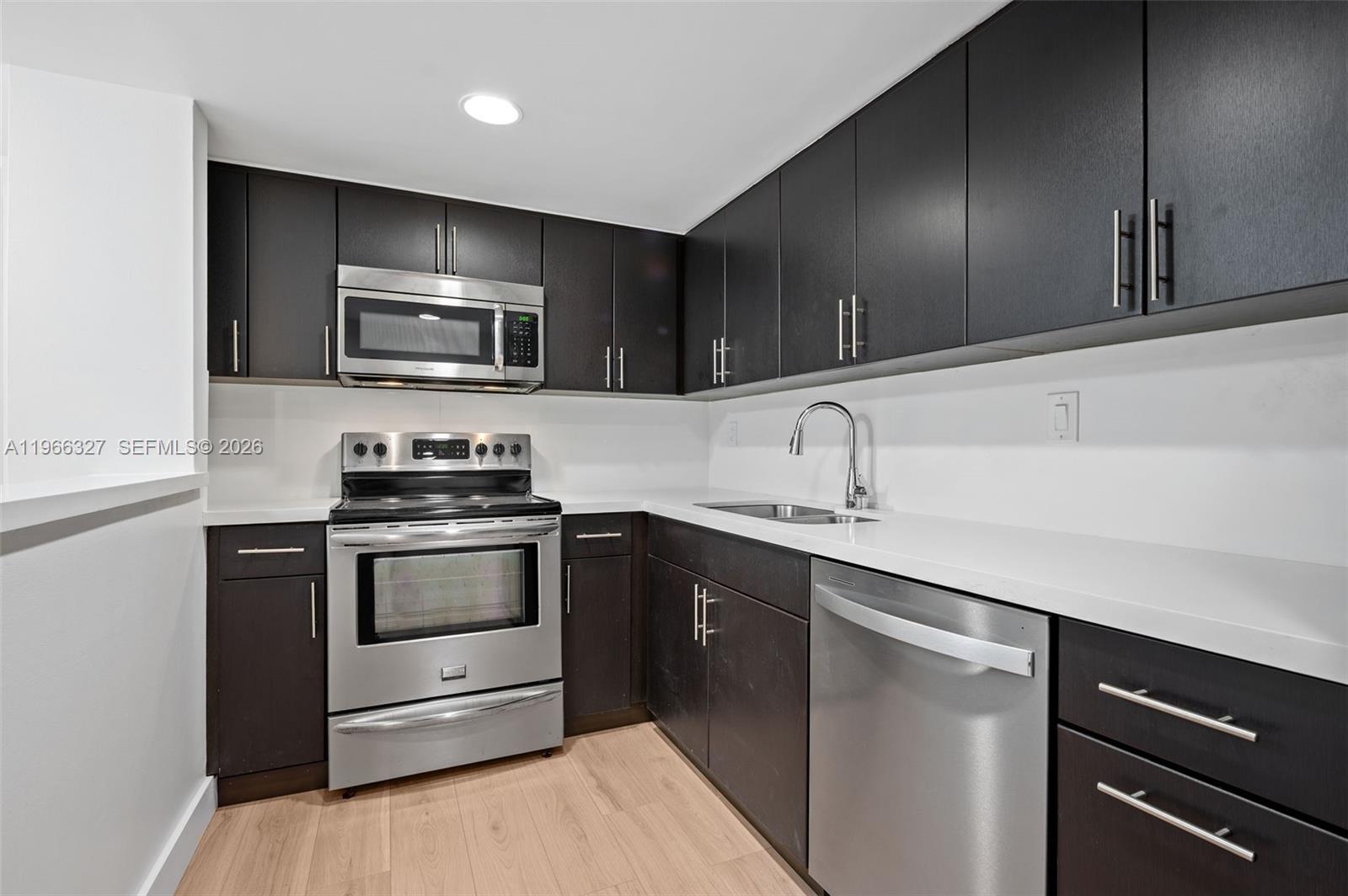 5750 Turin St #203 Coral Gables, FL 33146