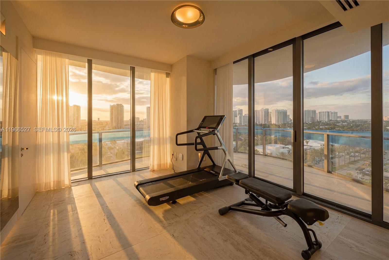 19575 Collins Ave #9 Sunny Isles Beach, FL 33160