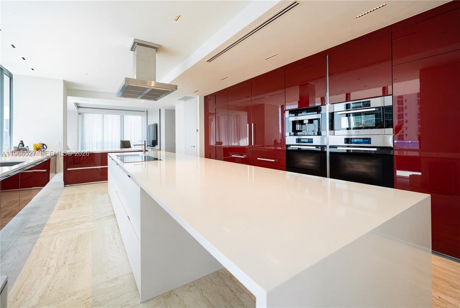 19575 Collins Ave #9 Sunny Isles Beach, FL 33160