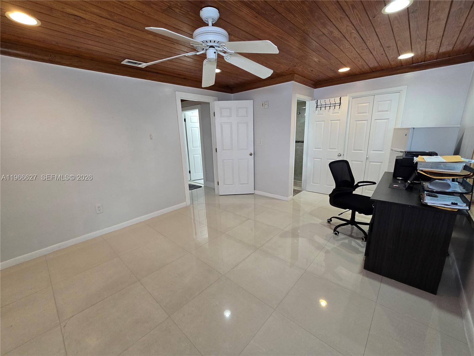 19261 SW 118th Ct Miami, FL 33177