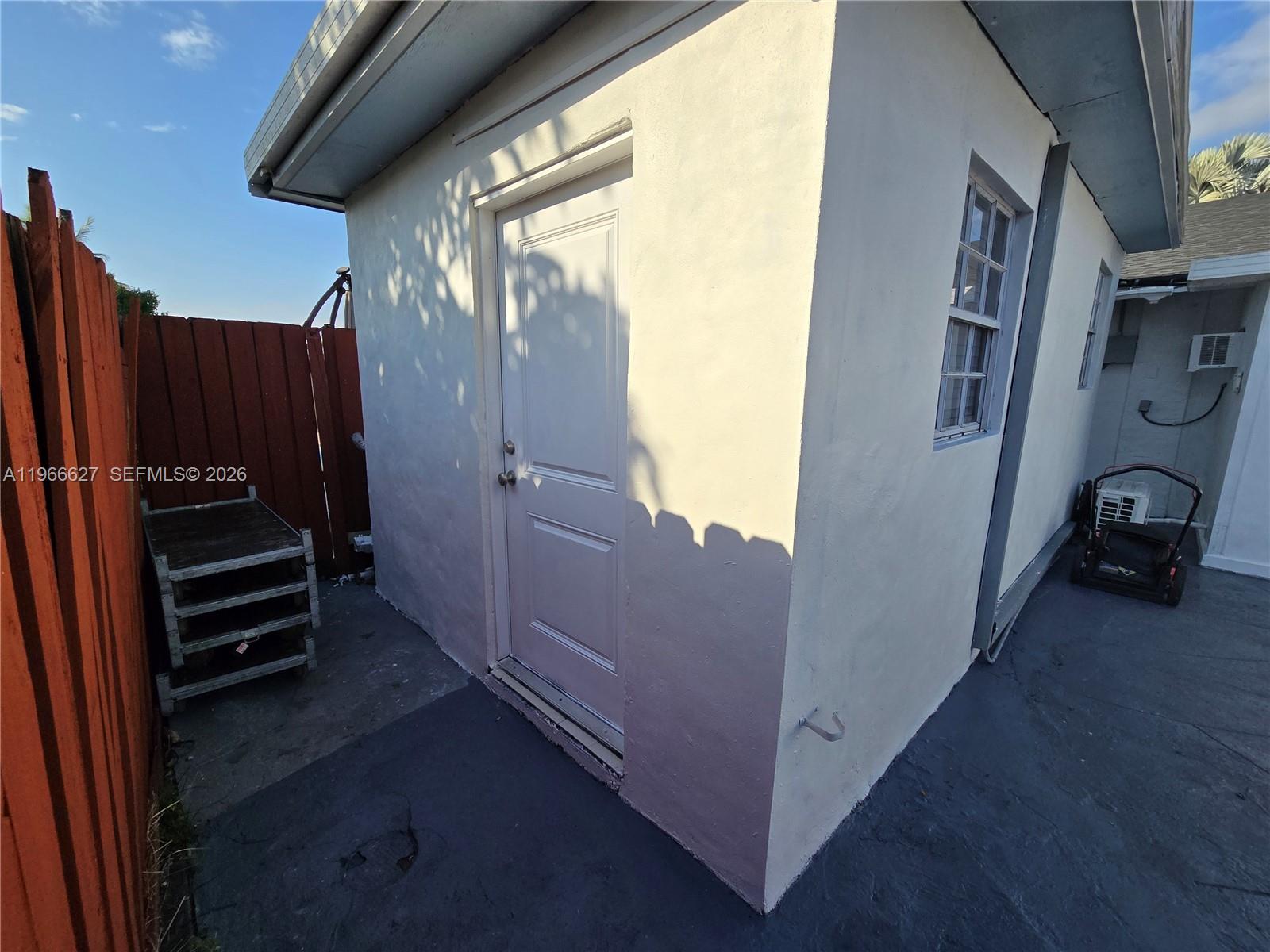 19261 SW 118th Ct Miami, FL 33177