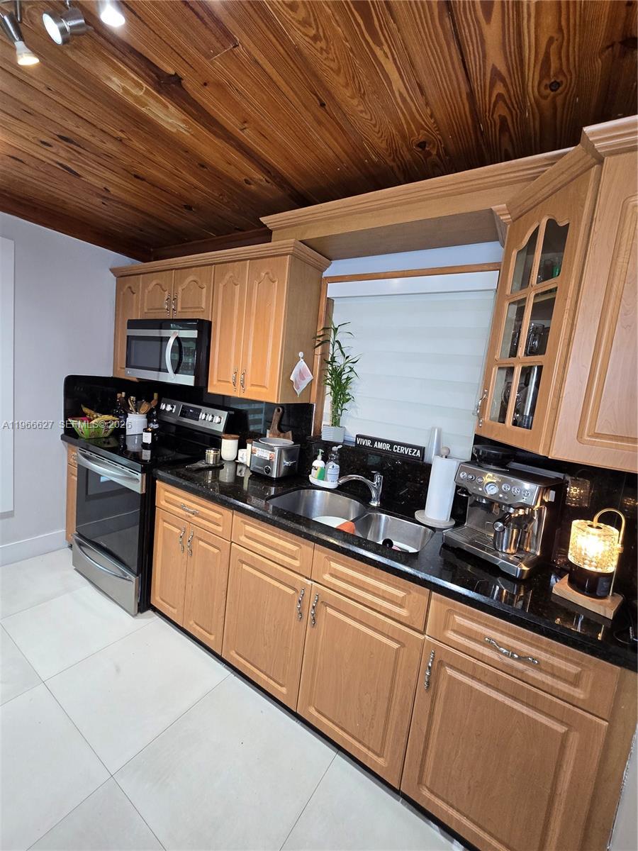 19261 SW 118th Ct Miami, FL 33177