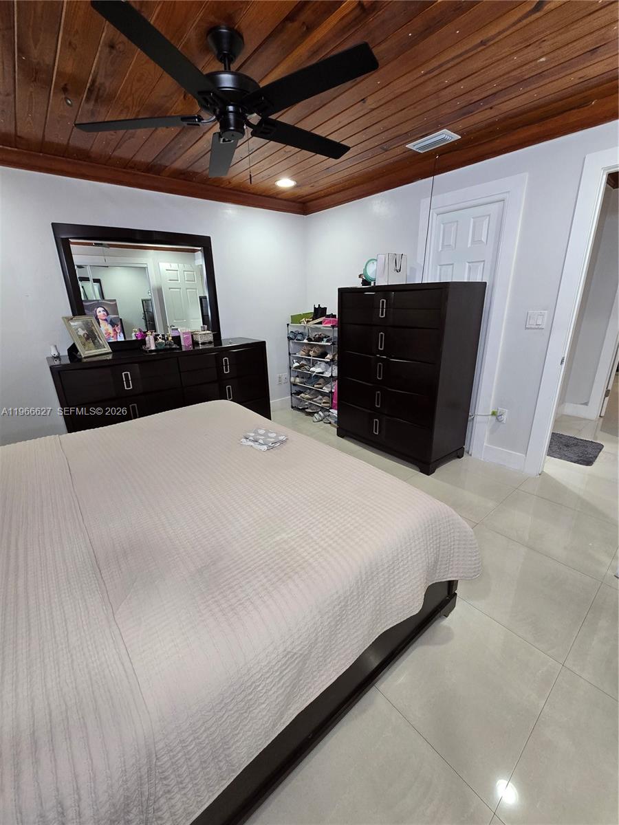 19261 SW 118th Ct Miami, FL 33177