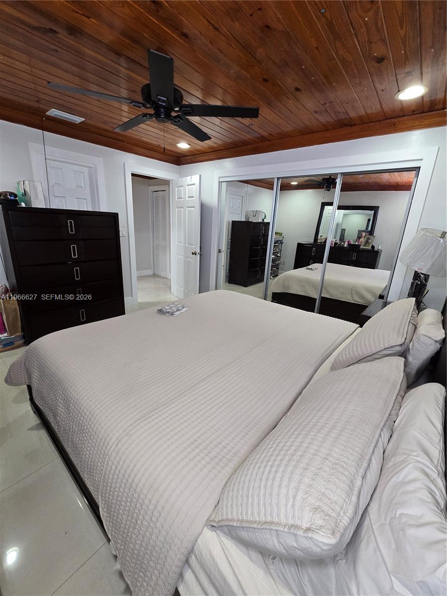 19261 SW 118th Ct Miami, FL 33177